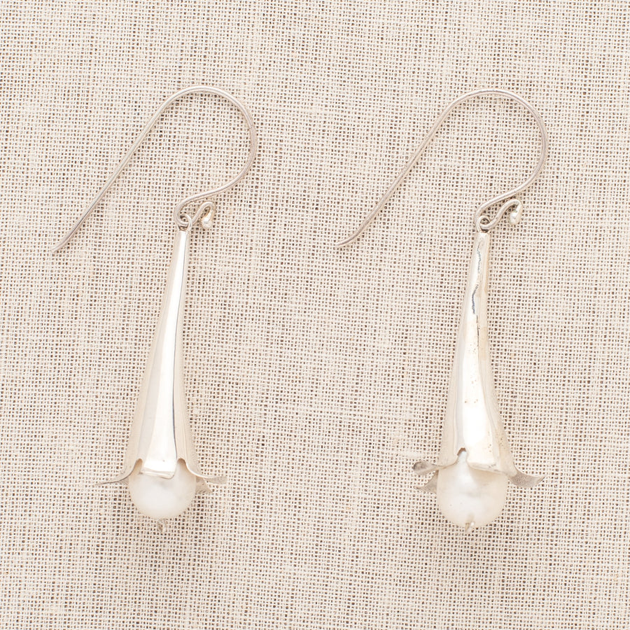 Sterling Cala Lily Earrings With Pearls